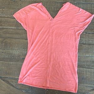 no brand size medium v neck shirt.